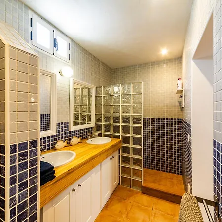 Luxury Colony Club Sea Views Апартаменты Тиас