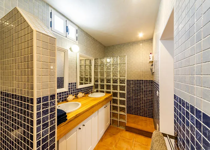 Luxury Colony Club Sea Views Apartment Tias